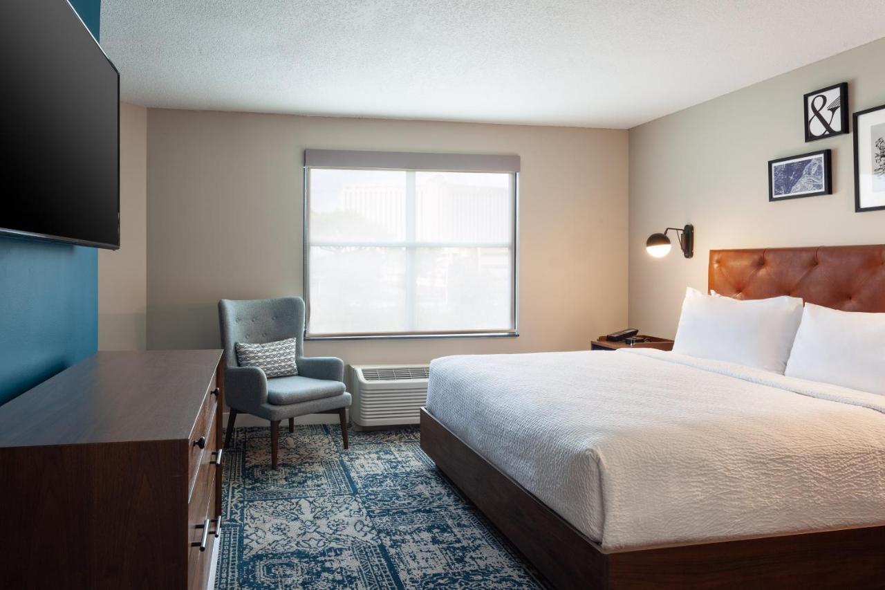Williamsburg Four Points By Sheraton Orlando Convention Center מראה חיצוני תמונה